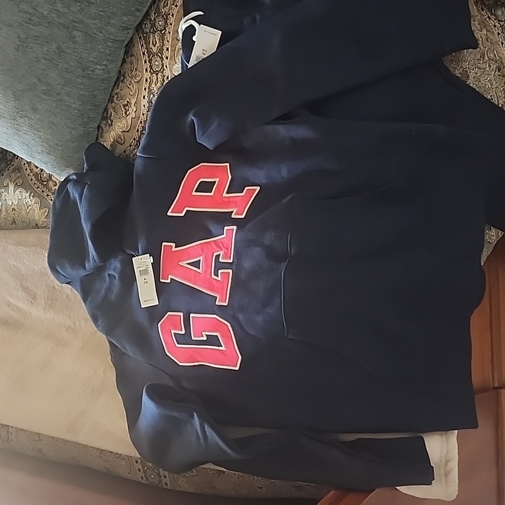 Two piece GAP sweat suit never worn